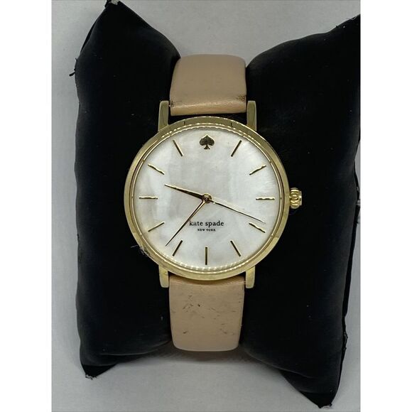 Kate Spade New York 0073 Women\'s Beige Leather Analog Dial Quartz Watch MP33